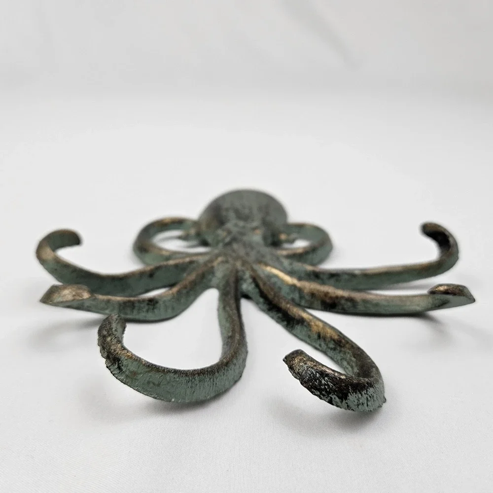 Cast Iron Octopus Wall Hook Key Rack Towel Hanger Verdigris Nautical Coastal